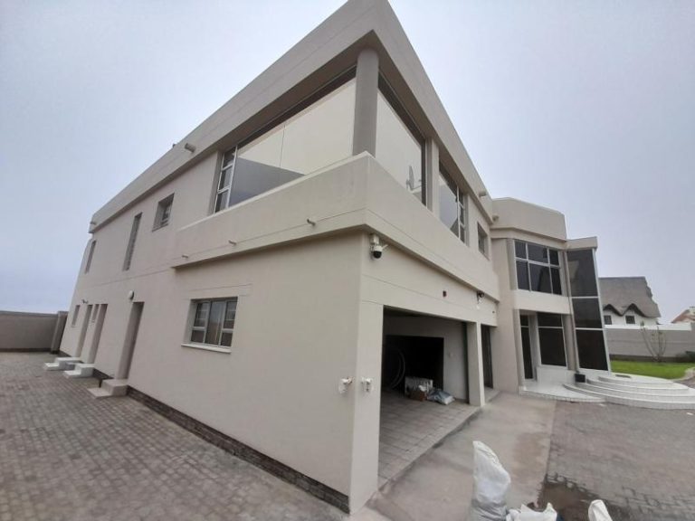 Seafront Villa Vogelstrand